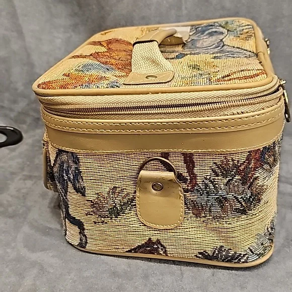 Vintage Makeup Train Equestrian Horses Travel - Picture 12 of 12